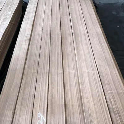 Grain Walnut Wood Veneer Natural Sheet Rotary Cut Square Edge Treatment