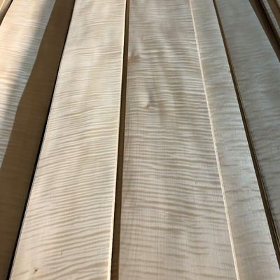 Non Toxic Figured Wood Veneer , AA Grade Smooth Maple Veneer Sheets