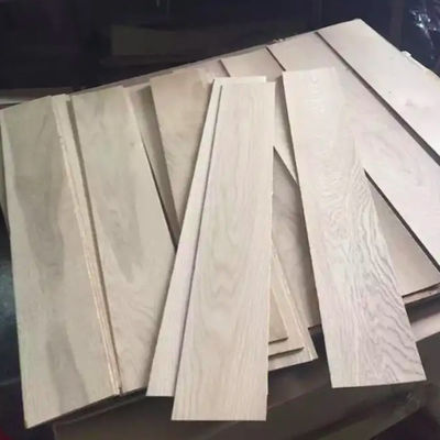 Smooth White Oak Panels , Fireproof 1220mm*2440mm Oak Wood Veneer For Flooring